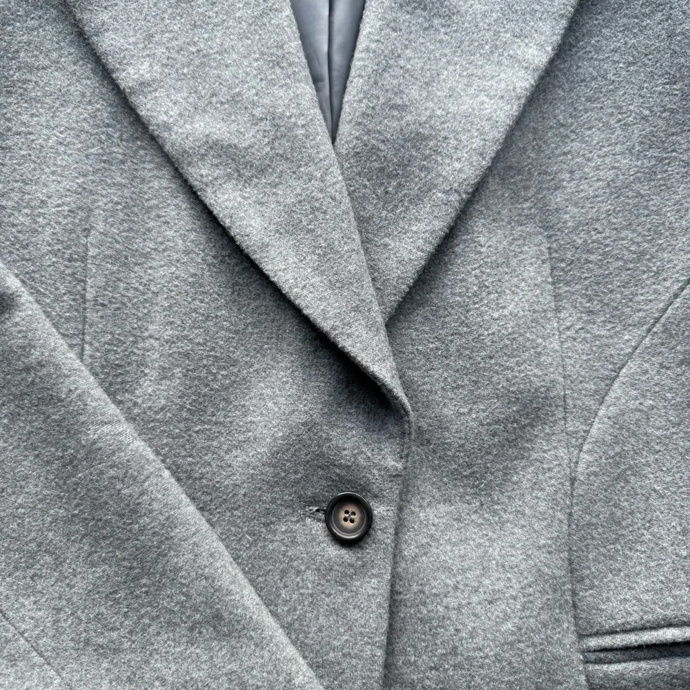 Harvé Bernard Wool Cashmere Blend Gray Blazer Petite 12P - Picture 3 of 6